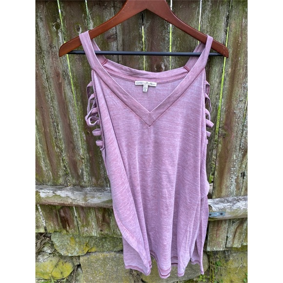 Strappy magenta top - Express - sz L - Picture 1 of 2